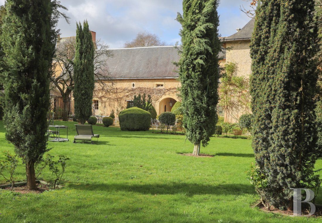 À Durtal, en Haut-Anjou, un ancien prieuré du 11e siècle et son jardin clos de murs - photo  n°39
